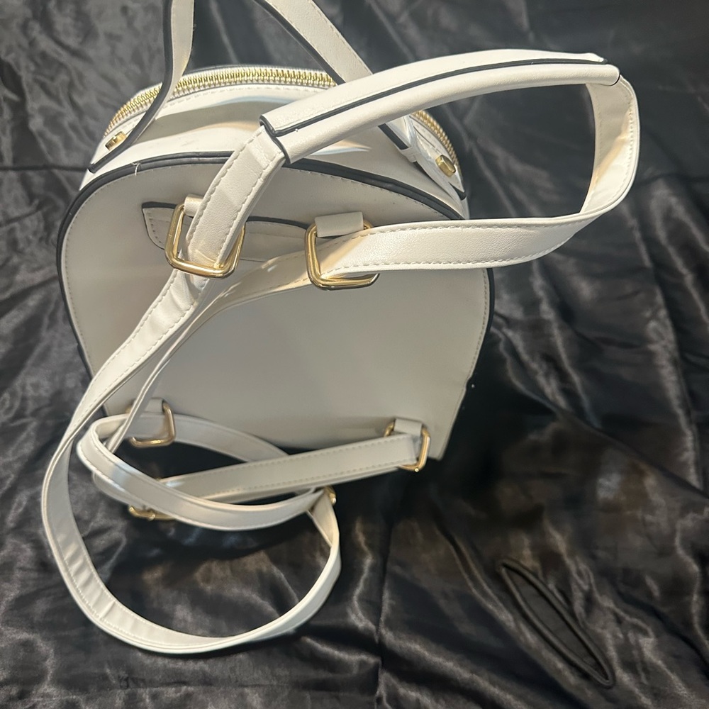White leather backpack - Picture 4 of 4